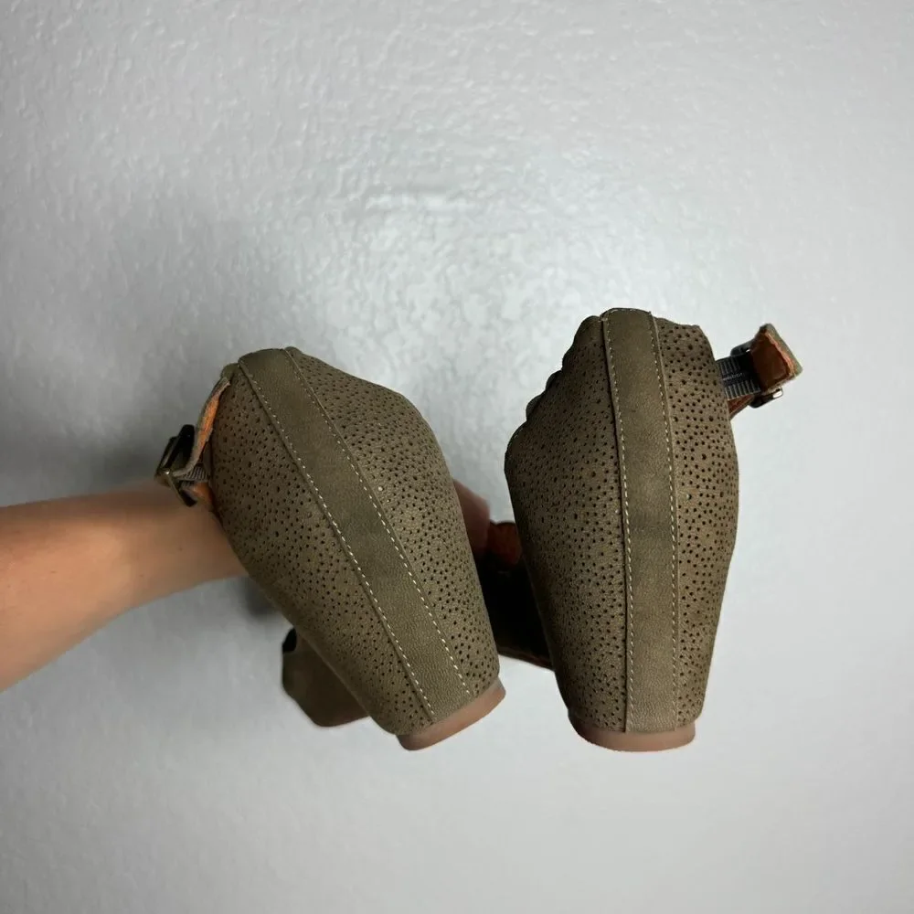 Sundance Olive Leather Laser Cut Wedge Sandals Size 39 New Vacation Capsule